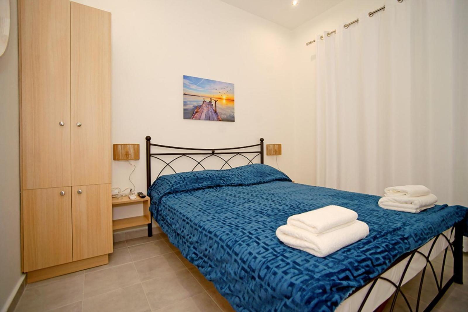 Karnagio Rooms Kyparissia Exterior photo